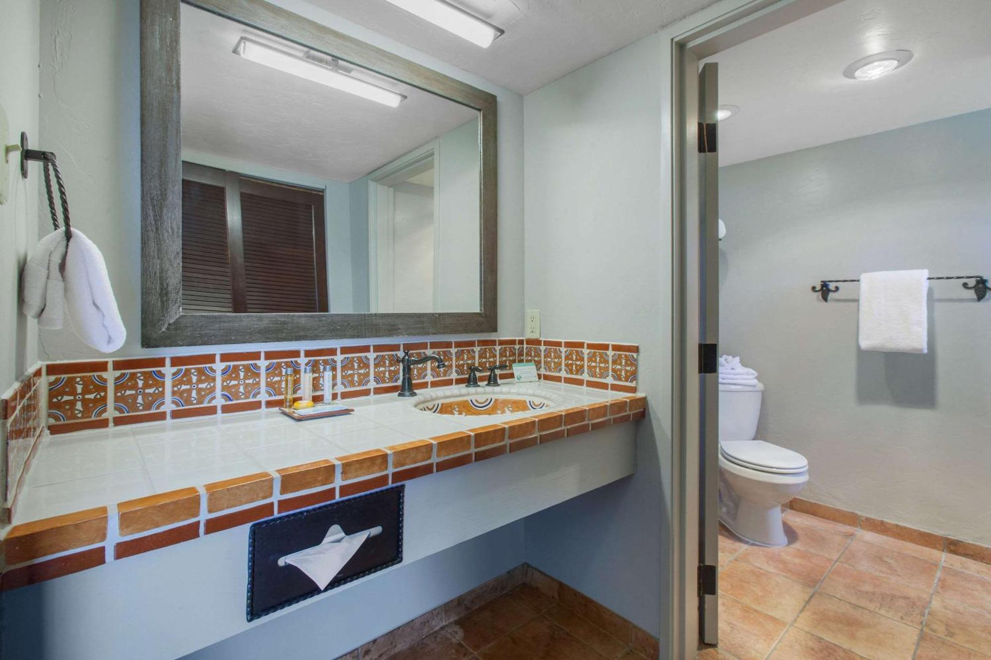 La Posada Lodge & Casitas, Ascend Hotel Collection Casas Adobes Extérieur photo